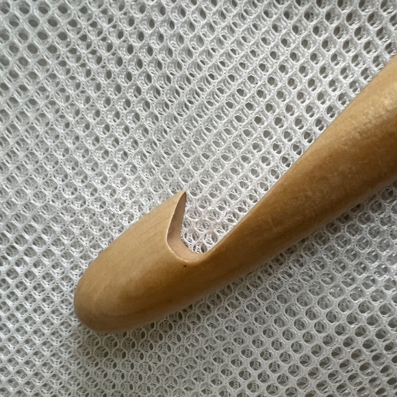 Crochet Hook Wood Size 50 US 25.00 mm Very Large - Picture 2 of 4